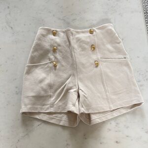 Stylish shorts from Zara!! 🤍🤩⭐️
